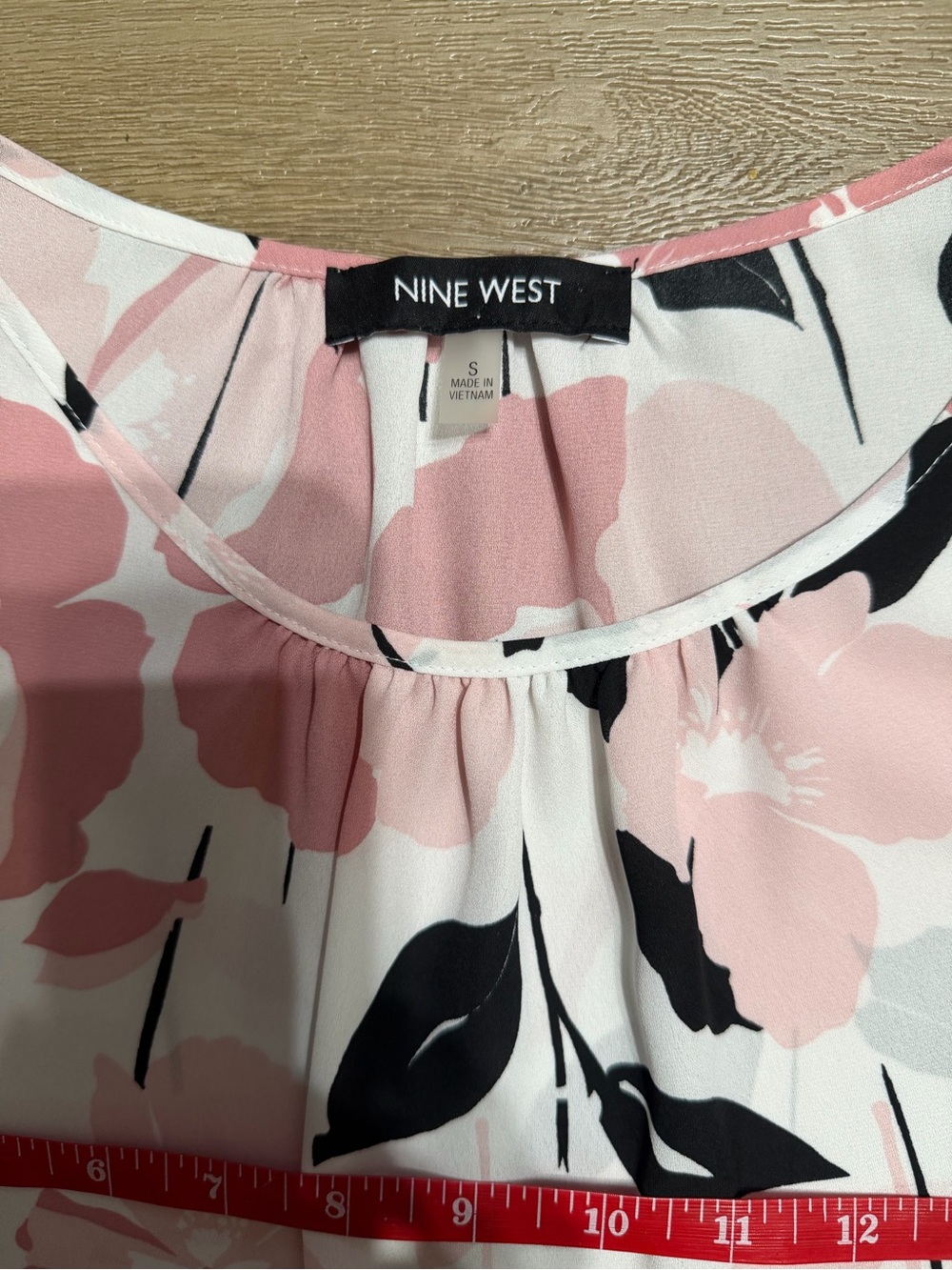 Nine West Pink Black and White Floral Sleeveless Blouse - Picture 5 of 5